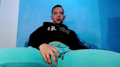 Christtofer online show from January 12, 2026, 1:16 pm