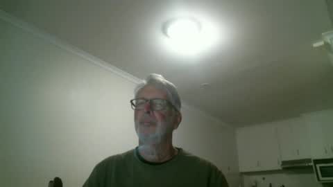 Snapshot of mrcreek1531 chatting on April 28, 2026, 9:14 am mrcreek1531 online show from April 28, 2026, 9:14 am