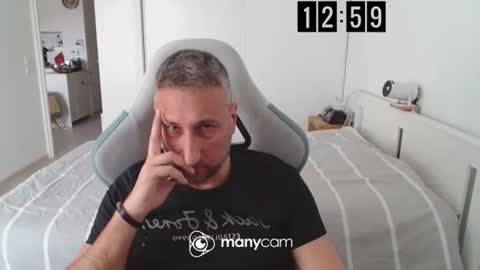 Snapshot of mrdr000 chatting on March 20, 2026, 11:59 am mrdr000 online show from March 20, 2026, 11:59 am