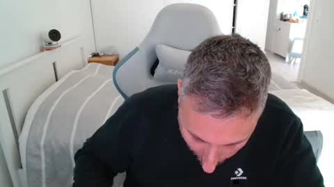 Snapshot of mrdr000 chatting on April 24, 2026, 10:39 am mrdr000 online show from April 24, 2026, 10:39 am