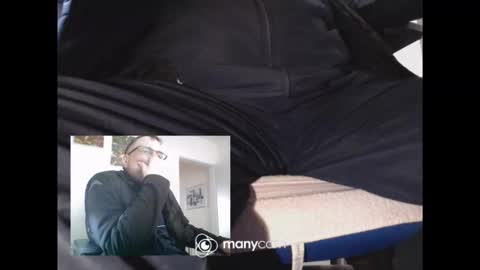 Snapshot of mrduplo1975 chatting on February 21, 2026, 12:28 pm MrJohnsen1975 online show from February 21, 2026, 12:28 pm