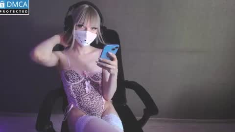 Snapshot of mrediana chatting on June 28, 2026, 12:55 pm mrediana online show from June 28, 2026, 12:55 pm