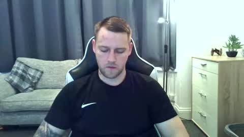 mrengland86566 online show from February 23, 2026, 7:06 am