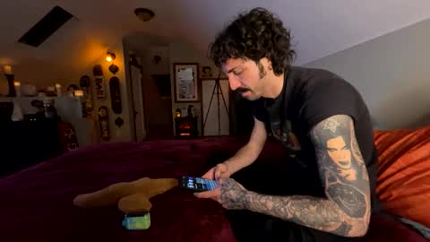 mrfanceypants online show from January 7, 2026, 4:37 am