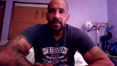 Snapshot of mrfuckyourite chatting on October 5, 2025, 5:44 pm mrfuckyourite online show from October 5, 2025, 5:44 pm