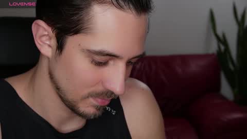Snapshot of mrgreeneyes01 chatting on February 3, 2025, 7:21 pm juan luis online show from February 3, 2025, 7:21 pm