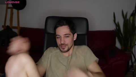 Snapshot of mrgreeneyes01 chatting on February 4, 2025, 4:29 pm juan luis online show from February 4, 2025, 4:29 pm