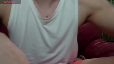Snapshot of mrgreeneyes01 chatting on March 8, 2025, 5:22 pm juan luis online show from March 8, 2025, 5:22 pm