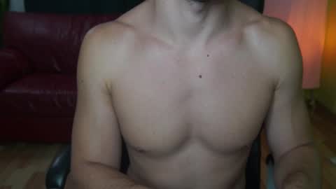 Snapshot of mrgreeneyes01 chatting on September 13, 2025, 6:46 am juan luis online show from September 13, 2025, 6:46 am