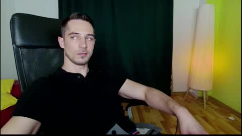 Snapshot of mrgreeneyes01 chatting on February 25, 2026, 7:56 pm juan luis online show from February 25, 2026, 7:56 pm