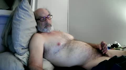 Snapshot of mrjames59 chatting on January 18, 2025, 9:34 am mrjames59 online show from January 18, 2025, 9:34 am