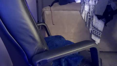 Snapshot of mrjskiss247 chatting on January 1, 2025, 10:56 pm Need a boy toy online show from January 1, 2025, 10:56 pm