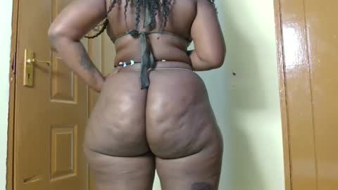 Snapshot of mroyal345038 chatting on March 27, 2026, 8:48 am mroyal345038 online show from March 27, 2026, 8:48 am