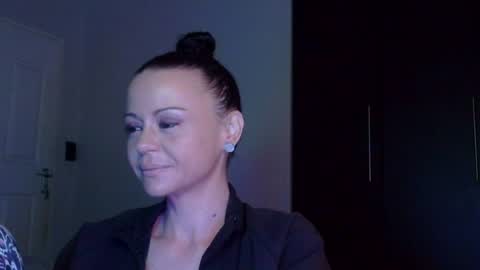 Snapshot of mrs_bunny_swing chatting on July 4, 2026, 8:09 am mrs_bunny_swing online show from July 4, 2026, 8:09 am