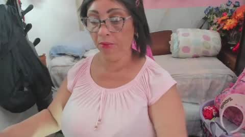 Snapshot of mrs_mommy chatting on May 23, 2026, 6:56 pm mrs_mommy online show from May 23, 2026, 6:56 pm