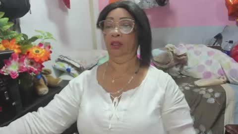 Snapshot of mrs_mommy chatting on July 12, 2026, 8:55 pm mrs_mommy online show from July 12, 2026, 8:55 pm