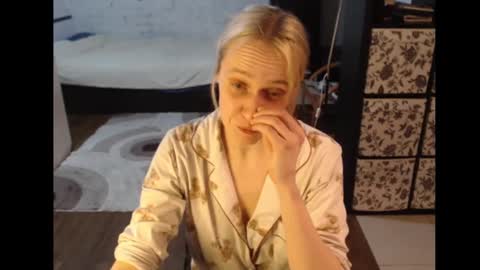 Sasha online show from March 9, 2025, 6:11 pm