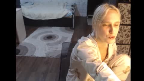 Sasha online show from October 22, 2025, 7:02 pm