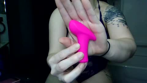 Snapshot of mrstxoxo4594 chatting on May 5, 2026, 6:54 am Mrstxoxo4594 online show from May 5, 2026, 6:54 am
