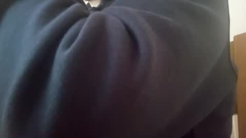 mrtributer2026 online show from January 15, 2026, 11:26 am