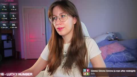 Snapshot of ms_allison chatting on May 5, 2026, 6:32 am Allison online show from May 5, 2026, 6:32 am