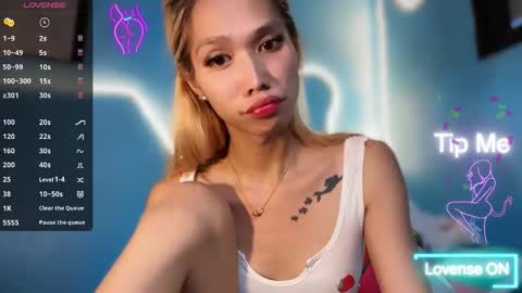 ms_maureenx69x online show from May 21, 2026, 9:33 pm