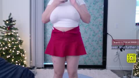 R o r i  SnapChat heyroriv2 wednesday - sunday Noon oclock mountain - 5pm mountain online show from December 21, 2024, 10:51 pm