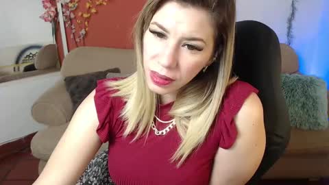 Snapshot of ms_sofiax chatting on December 20, 2024, 8:12 pm Sofia online show from December 20, 2024, 8:12 pm