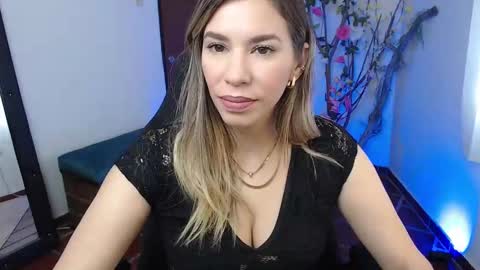 Snapshot of ms_sofiax chatting on September 23, 2025, 4:32 pm Sofia online show from September 23, 2025, 4:32 pm