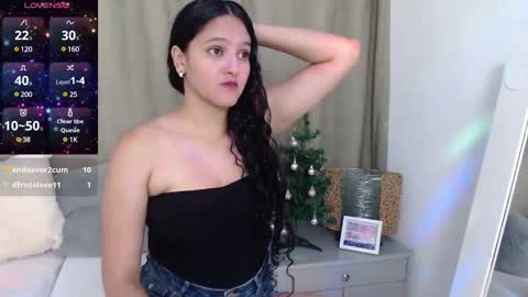 Valentina  online show from December 19, 2024, 4:02 am