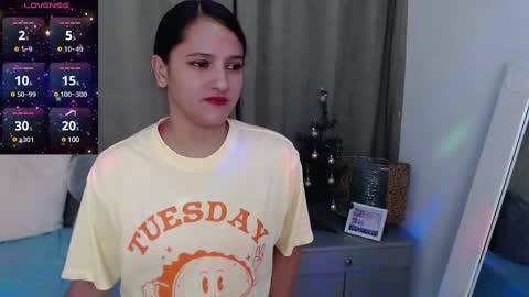 Valentina  online show from December 27, 2024, 11:53 pm
