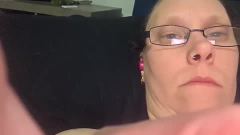 Snapshot of msalls1124 chatting on December 15, 2025, 6:50 am melissa online show from December 15, 2025, 6:50 am