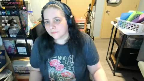 Snapshot of msbellasnow chatting on May 17, 2026, 12:08 am Bella Snow online show from May 17, 2026, 12:08 am