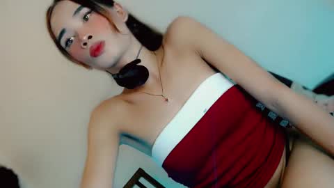 Snapshot of mscherry_ chatting on May 13, 2026, 6:44 am mscherry_ online show from May 13, 2026, 6:44 am