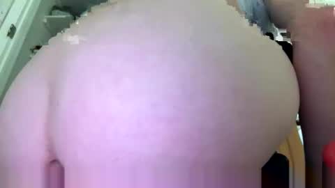 Snapshot of msfreckles92 chatting on April 30, 2026, 4:35 pm msfreckles92 online show from April 30, 2026, 4:35 pm