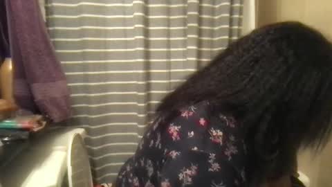 Snapshot of msjonemillion chatting on December 2, 2024, 6:09 am Chocolate  Candy   Stick online show from December 2, 2024, 6:09 am