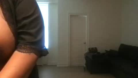 Snapshot of msjonemillion chatting on December 25, 2024, 9:00 pm Chocolate  Candy   Stick online show from December 25, 2024, 9:00 pm