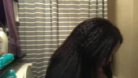 Snapshot of msjonemillion chatting on December 29, 2024, 2:49 am Chocolate  Candy   Stick online show from December 29, 2024, 2:49 am