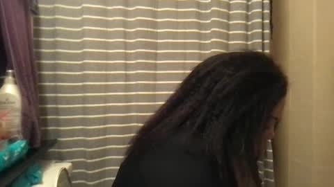 Snapshot of msjonemillion chatting on January 22, 2025, 2:04 am Chocolate  Candy   Stick online show from January 22, 2025, 2:04 am