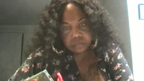 Snapshot of msjonemillion chatting on October 27, 2025, 11:20 pm Chocolate  Candy   Stick online show from October 27, 2025, 11:20 pm