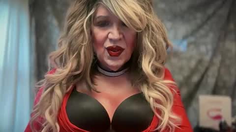 mskarentoy online show from October 20, 2025, 8:09 pm