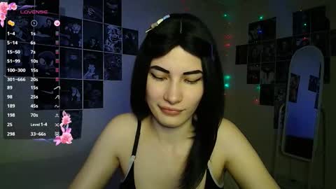 Noora Saetr online show from October 11, 2025, 1:05 am