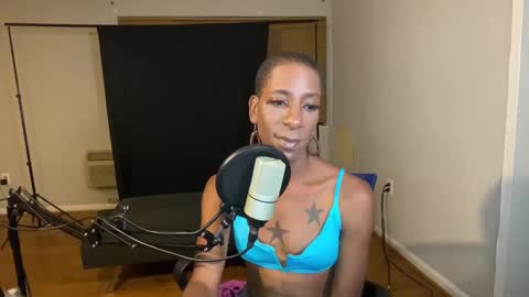 Snapshot of msmerlinmystique chatting on October 24, 2025, 1:35 am Merlin Mystique online show from October 24, 2025, 1:35 am