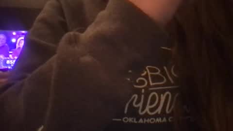 Tara Jane online show from December 23, 2025, 1:36 am