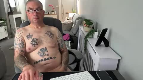 Snapshot of mtb1697 chatting on September 18, 2025, 9:55 am mtb1697 online show from September 18, 2025, 9:55 am