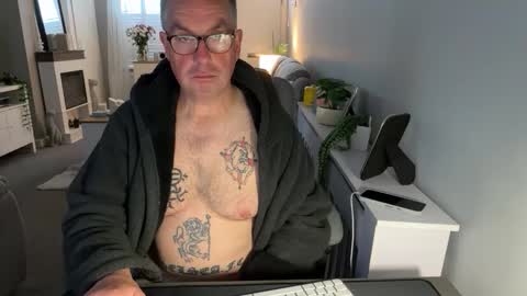 Snapshot of mtb1697 chatting on September 24, 2025, 7:01 am mtb1697 online show from September 24, 2025, 7:01 am