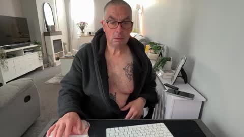 Snapshot of mtb1697 chatting on October 2, 2025, 9:16 am mtb1697 online show from October 2, 2025, 9:16 am