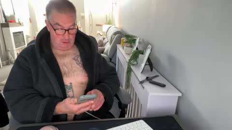 Snapshot of mtb1697 chatting on November 1, 2025, 10:28 am mtb1697 online show from November 1, 2025, 10:28 am