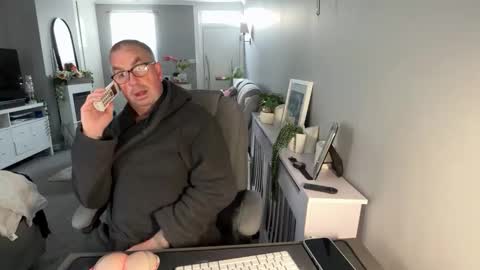 mtb1697 online show from April 15, 2026, 9:38 am