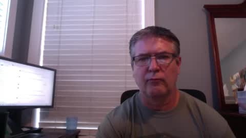 Snapshot of mtbrdr76 chatting on April 20, 2026, 9:38 pm Fun time Daddy online show from April 20, 2026, 9:38 pm